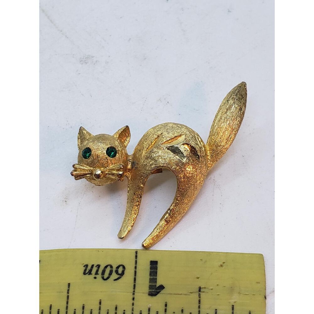 Vintage Mamselle Cat Brooch Pin Green Rhinestone Eyes 10 Gold Plated Signed - Picture 5 of 10